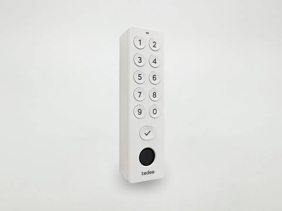 tedee-keypad-pro-white-wei-fingerprint-code-tastatur image 1