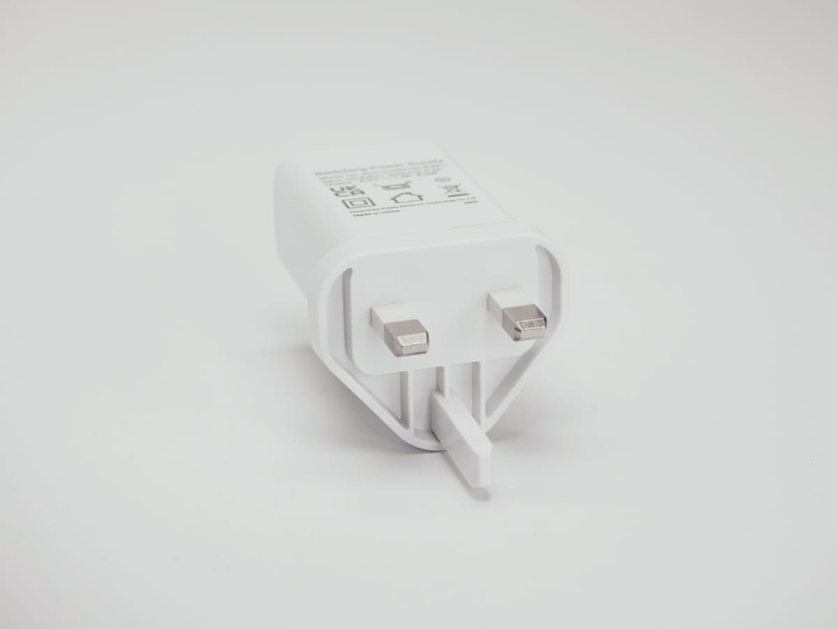 tedee-bridge-set-britisch-typ-g-wlan-bridge image 3