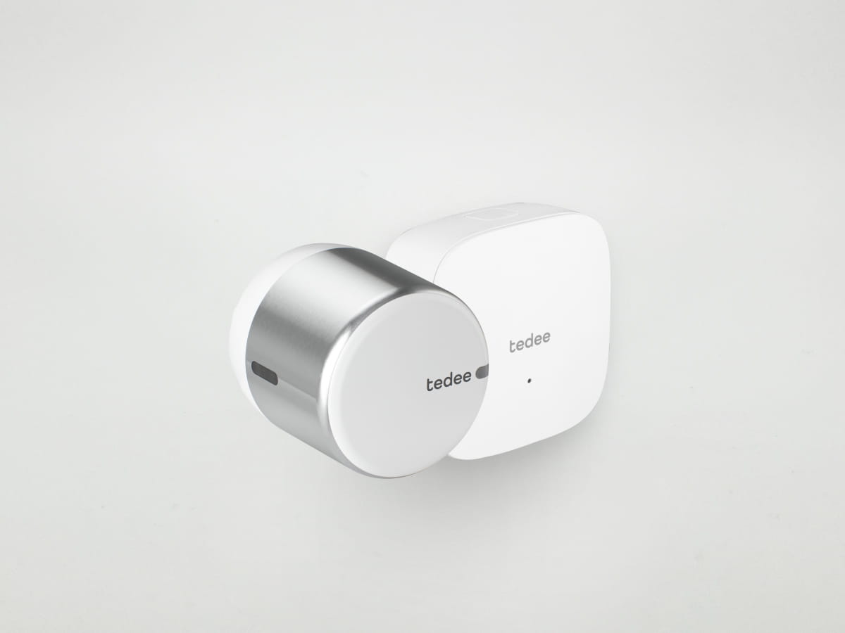 tedee-go2-smart-lock-mit-bridge-set image 1