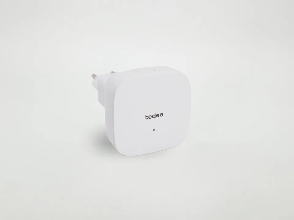 tedee-bridge-wlan-adapter-f-r-smart-lock image 1