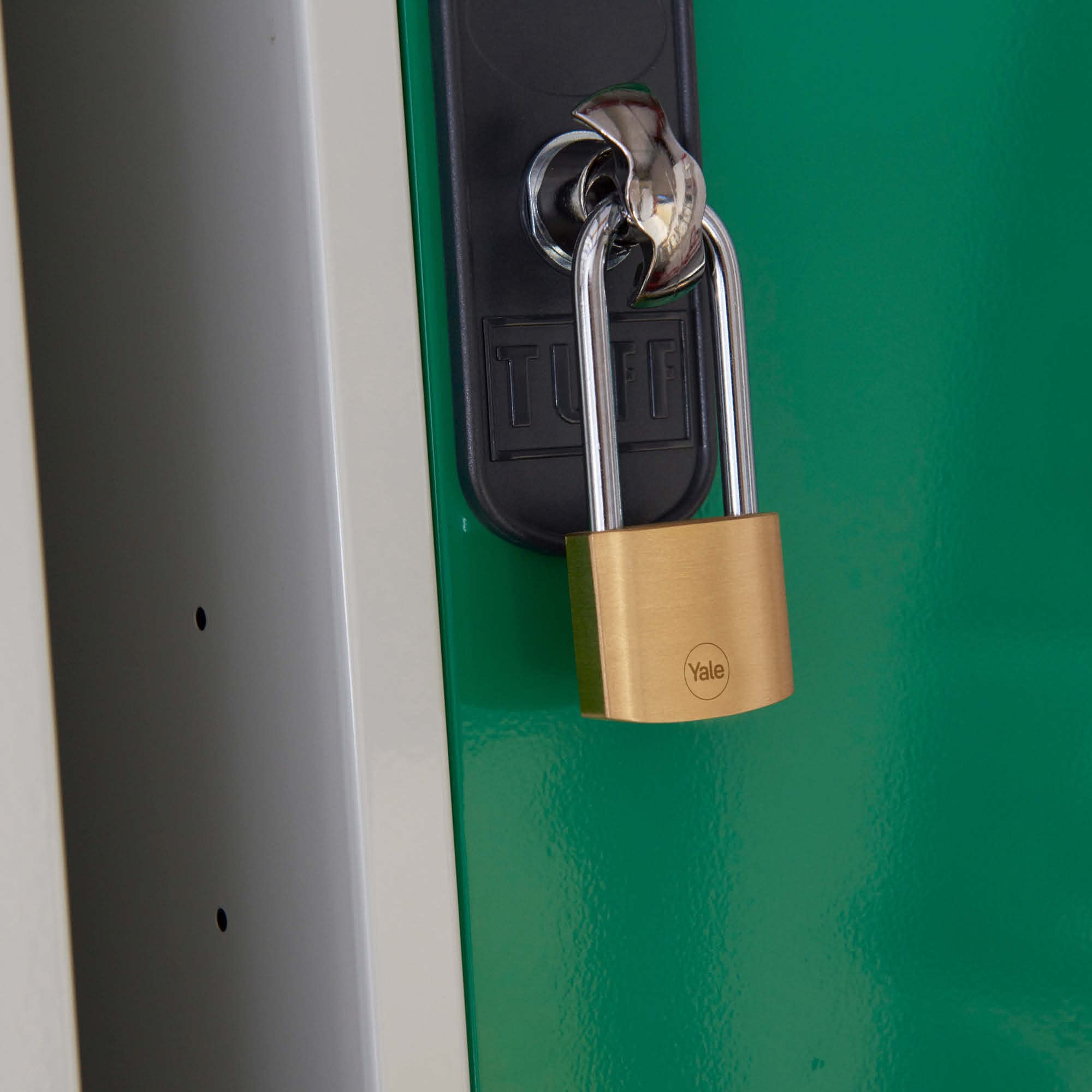yale-y110b-30-132-1-messing-vorh-ngeschloss-30-mm-standardsicherheit-mit-geh-rte image 4