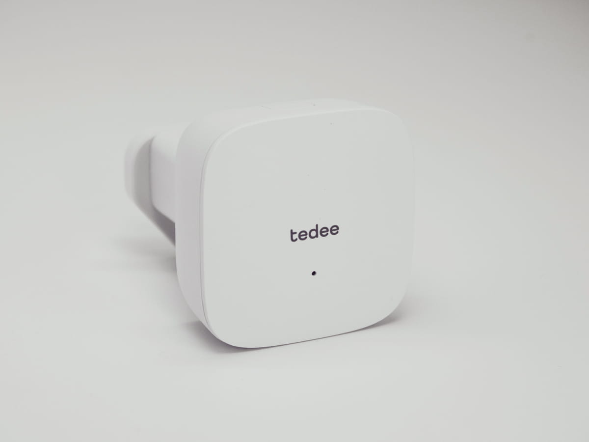 tedee-bridge-set-britisch-typ-g-wlan-bridge-f-r-smart-lock image 1