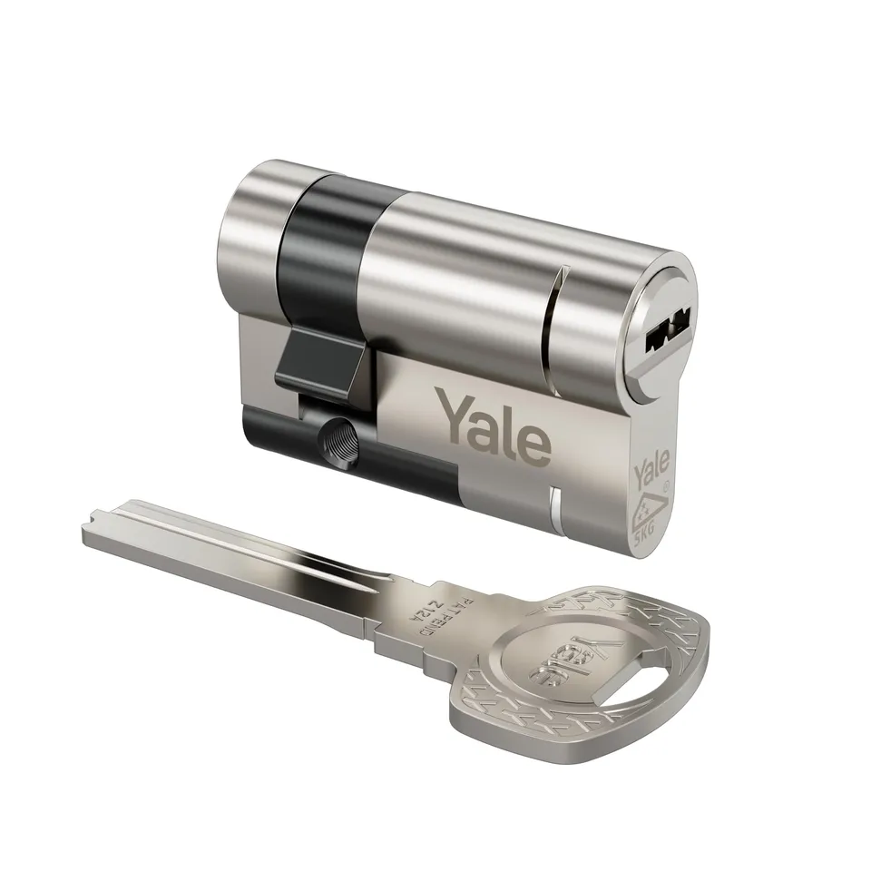 yale-serie-3000-europrofil-halbzylinder-30-10-mm-chrom-poliert image 1