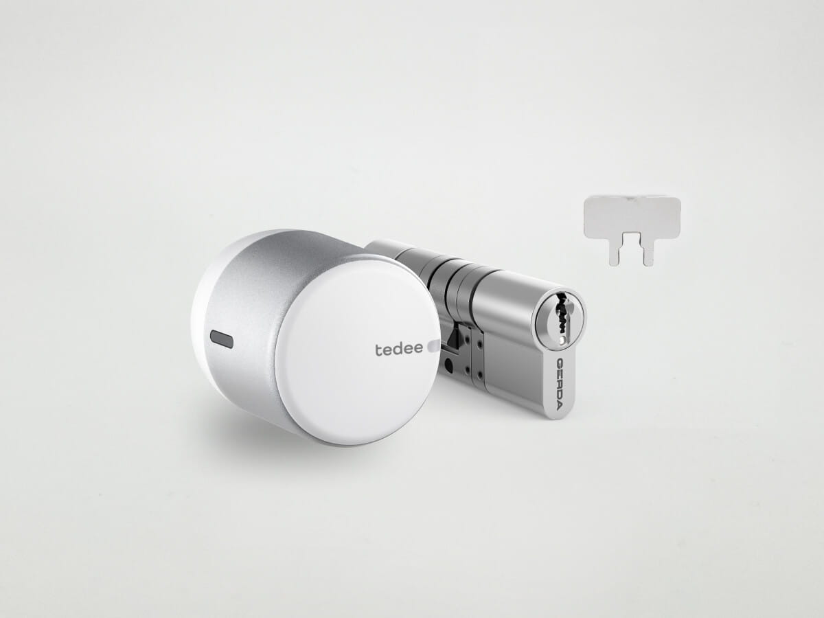 tedee-go-smart-lock-zylinder-bundle-mit-bridge-anbindung-und-adapter image 1